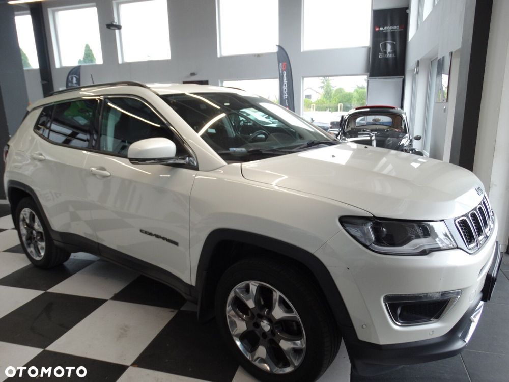 Jeep Compass - 10