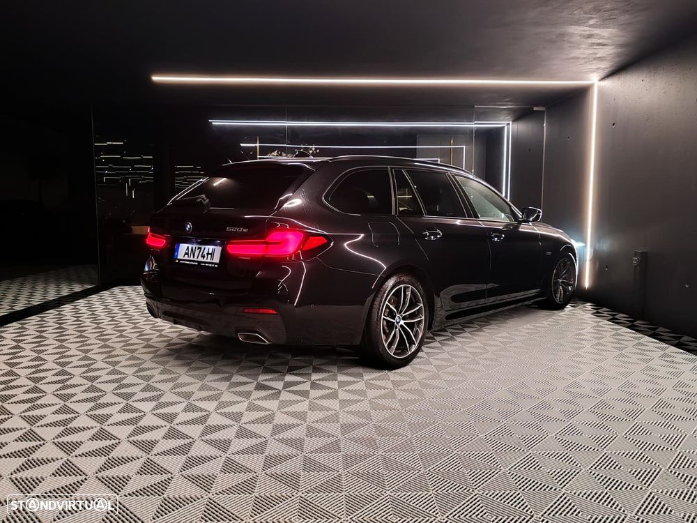 BMW 520 e Pack M - 2
