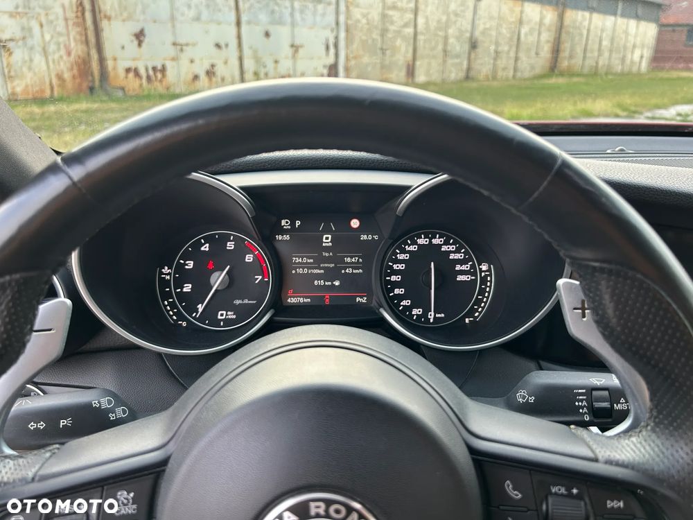 Alfa Romeo Giulia 2.0 Turbo Veloce Q4 - 12