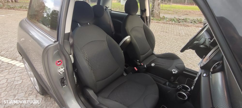 MINI 3 Portas Cooper S - 17