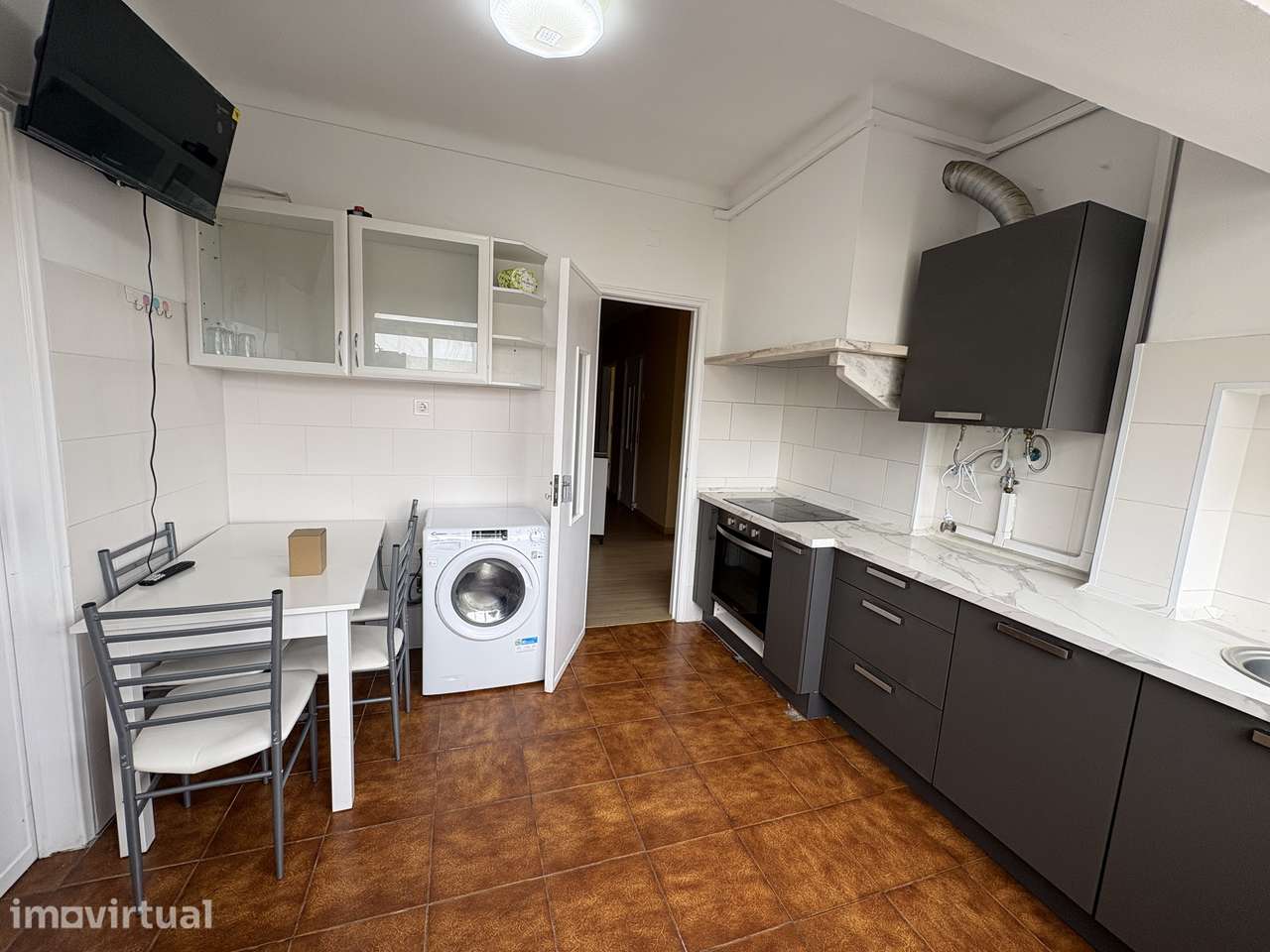 Quarto duplo para Arrendamento – Setúbal | Avenida Jaime Cortesão - Grande imagem: 4/12