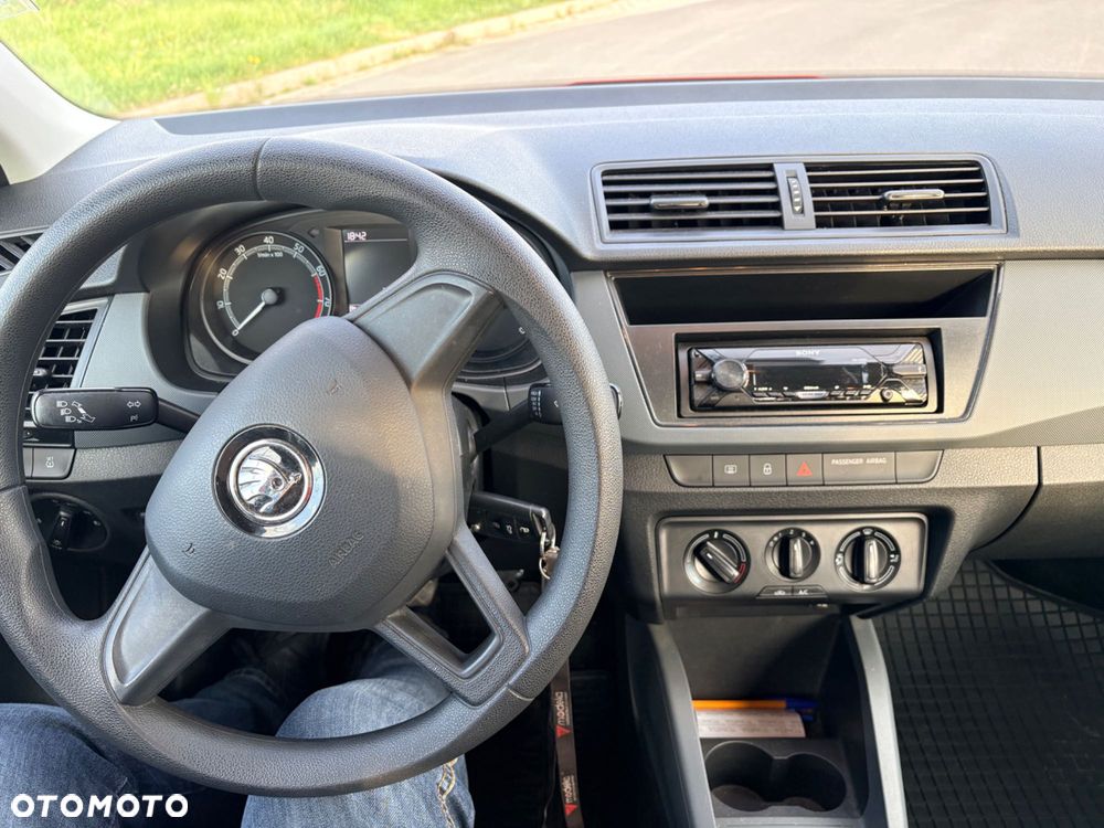 Skoda Fabia - 6