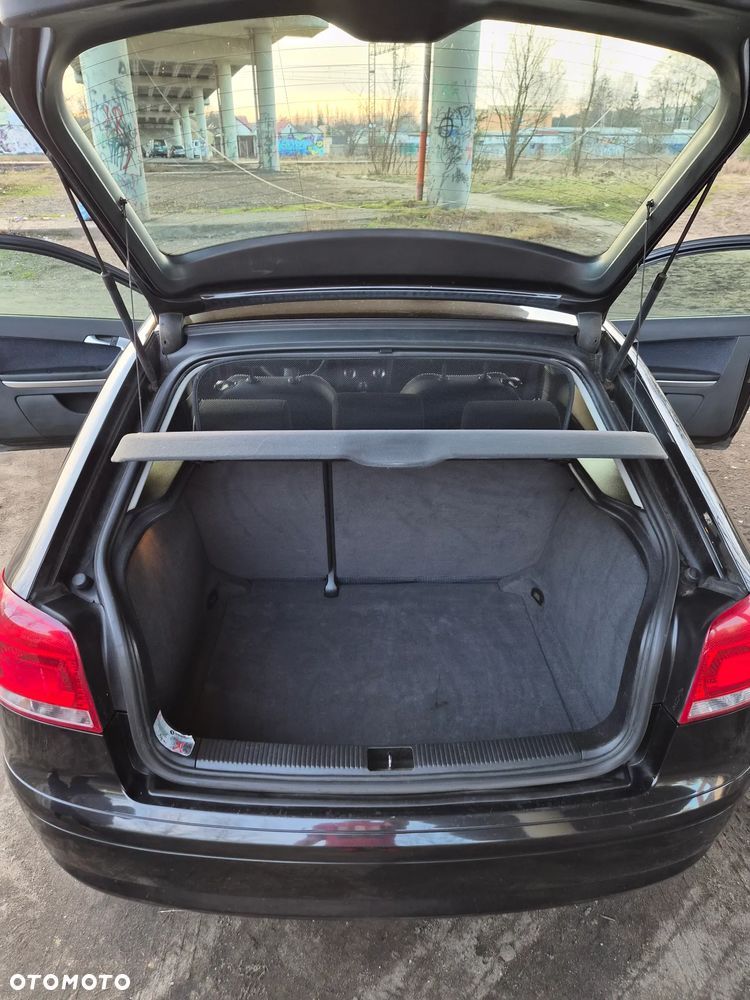 Audi A3 3-drzwiowe 2.0 TDI Quattro Ambiente - 32