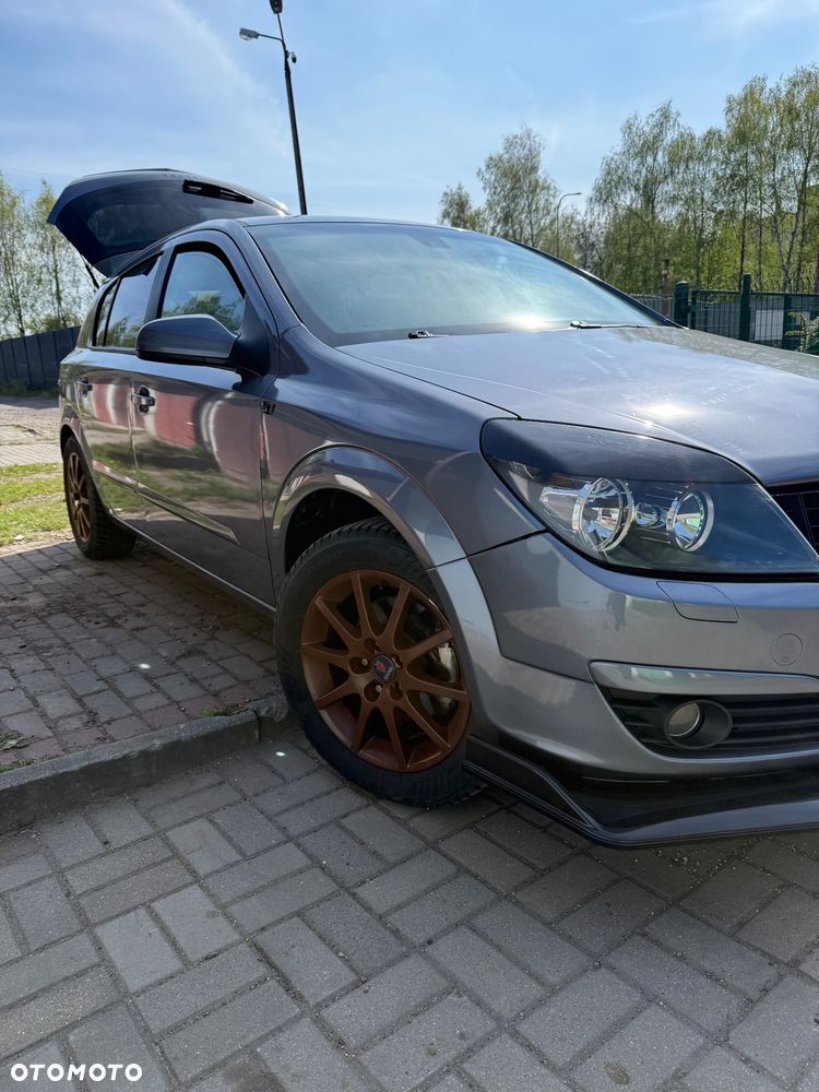 Opel Astra 1.6 Sport - 1