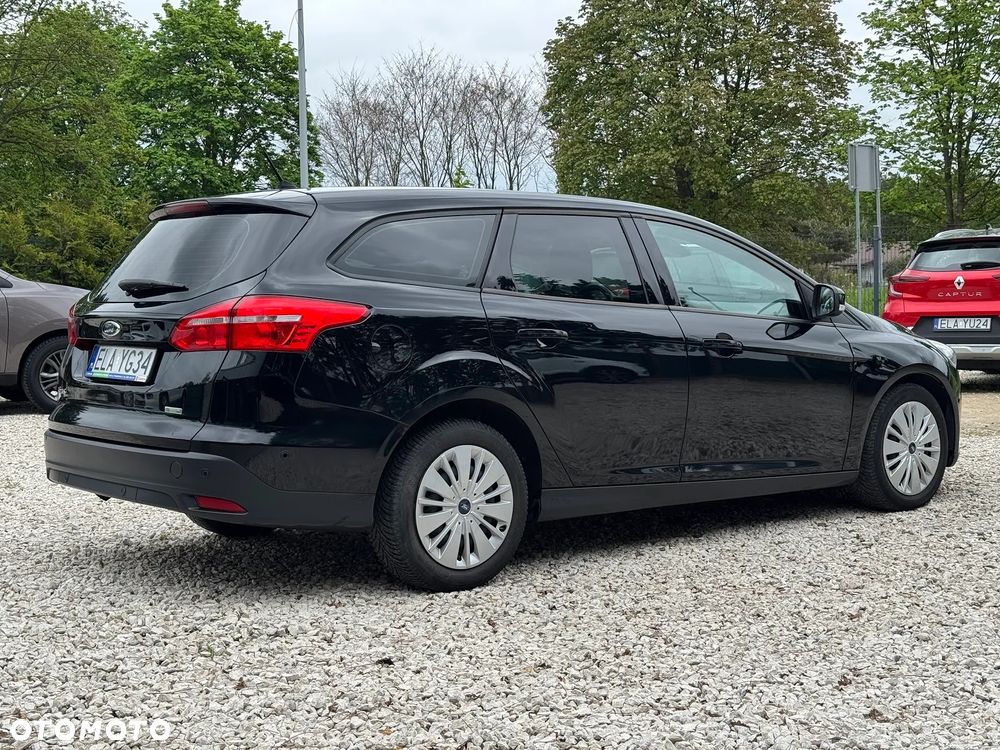 Ford Focus 1.0 EcoBoost Titanium - 11