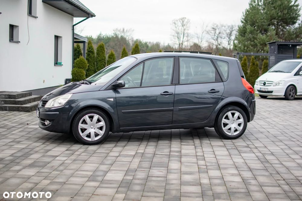 Renault Scenic - 31
