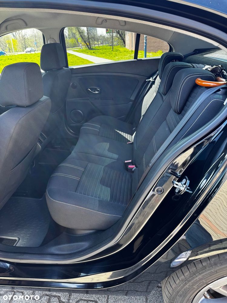 Renault Fluence 1.6 16V Limited - 11