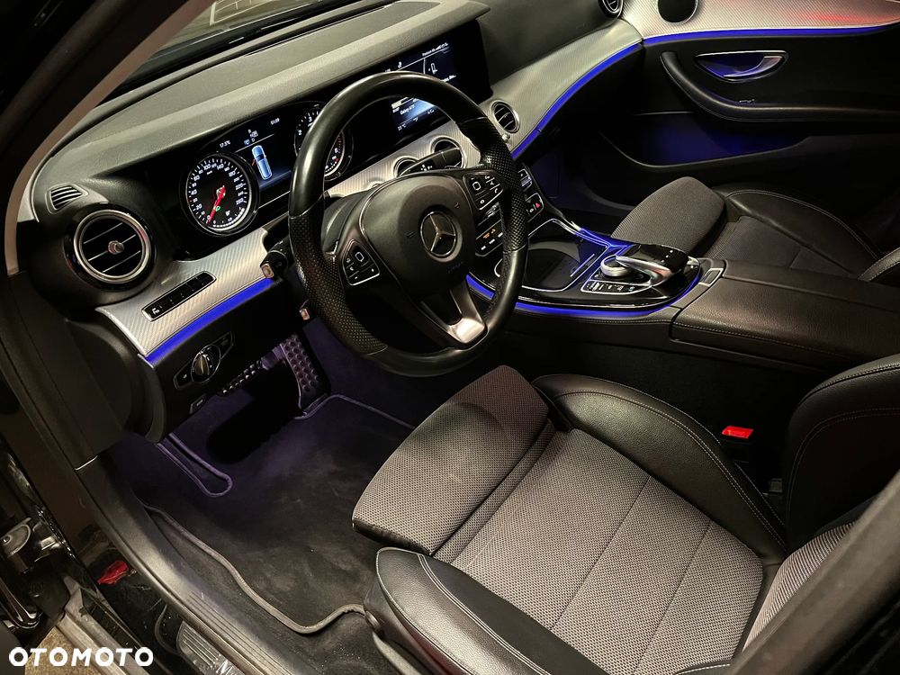 Mercedes-Benz Klasa E 220 d 4-Matic All-Terrain - 14