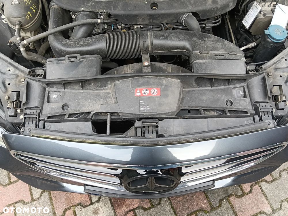 Mercedes-Benz Klasa E 220 CDI 7G-TRONIC Avantgarde - 24