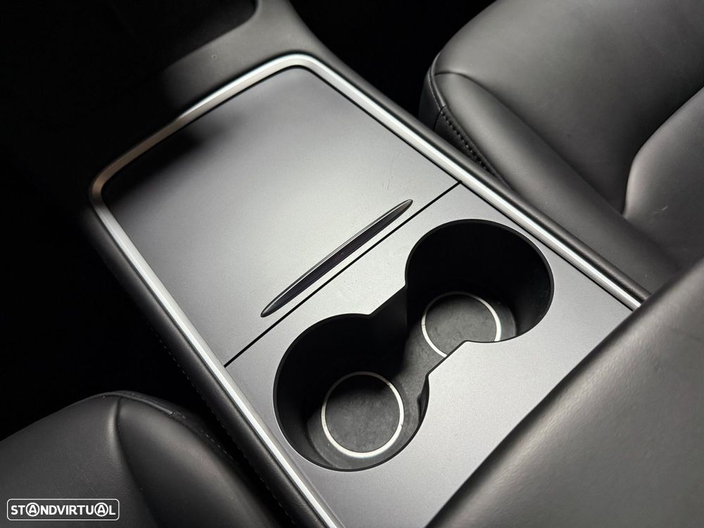 Tesla Model 3 Long Range Tração Integral - 26