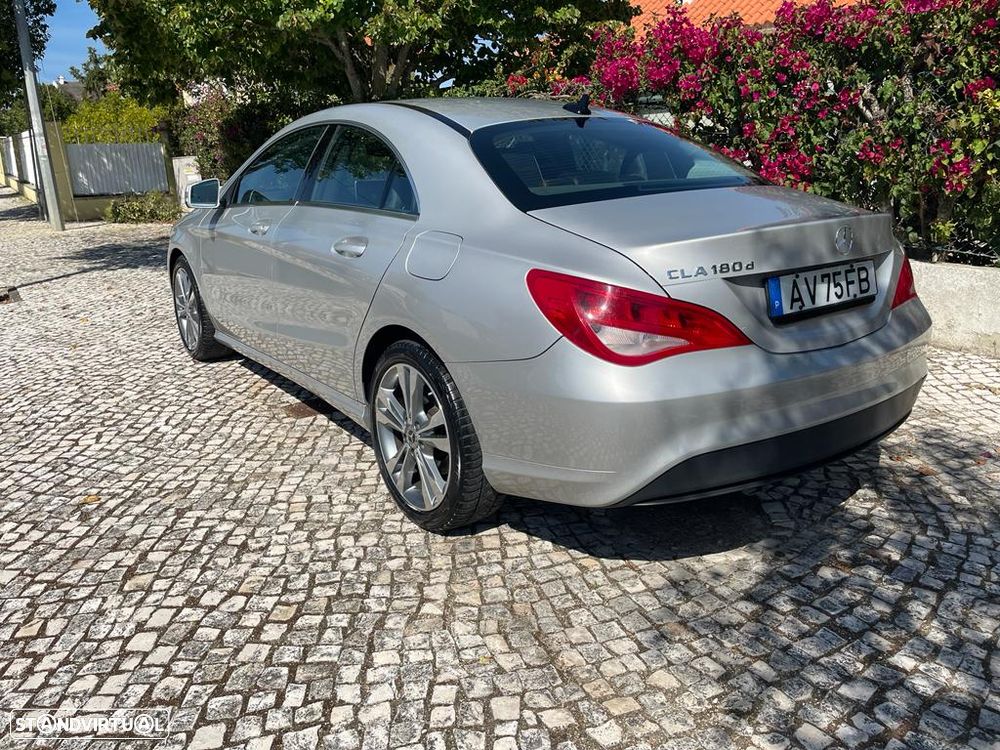 Mercedes-Benz CLA 180 (CDI) d - 4