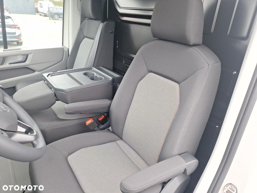 Volkswagen Crafter 35 furgon 140KM 3640 - 15