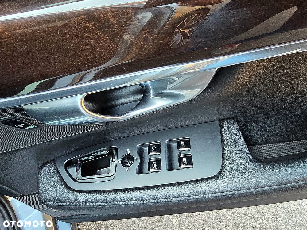 Volvo S90 T5 Geartronic Momentum - 24