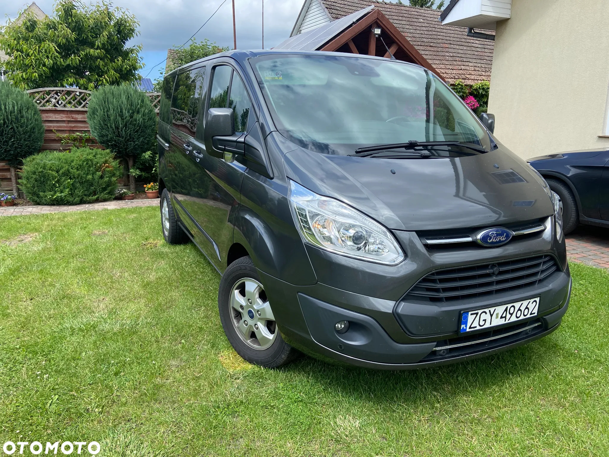 Ford Tourneo Custom 2.0 EcoBlue L2 Trend - 2