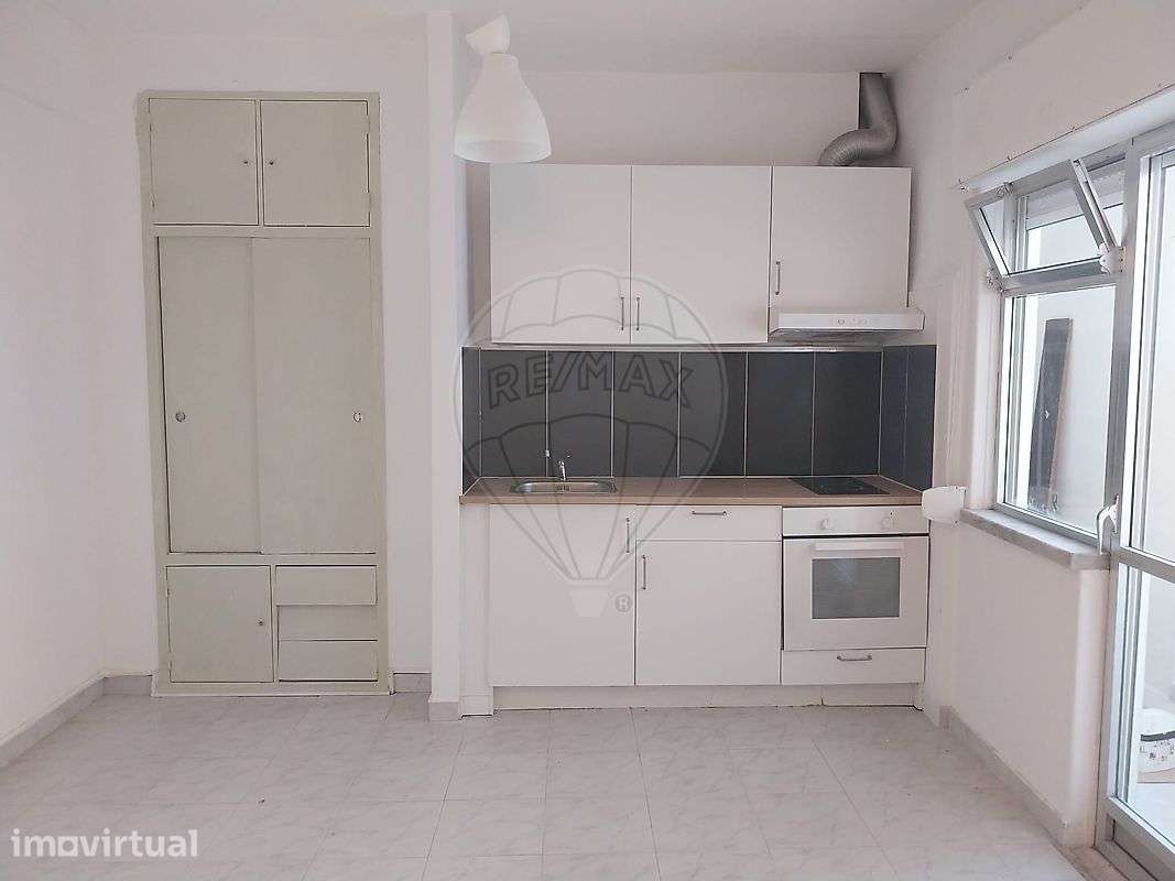 Apartamento T0 para arrendamento - Grande imagem: 2/13