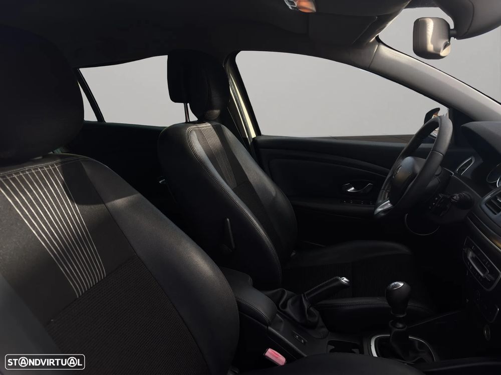 Renault Mégane 1.5 dCi Dynamique S - 18