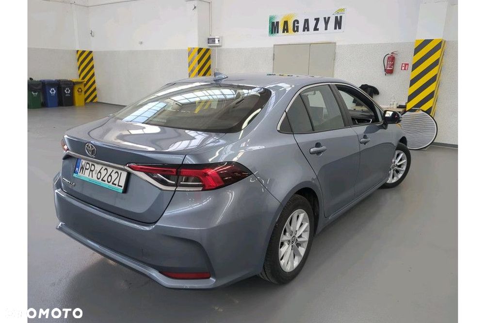 Toyota Corolla - 3