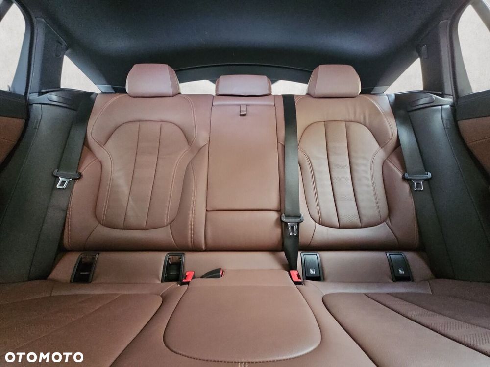 BMW X6 - 25