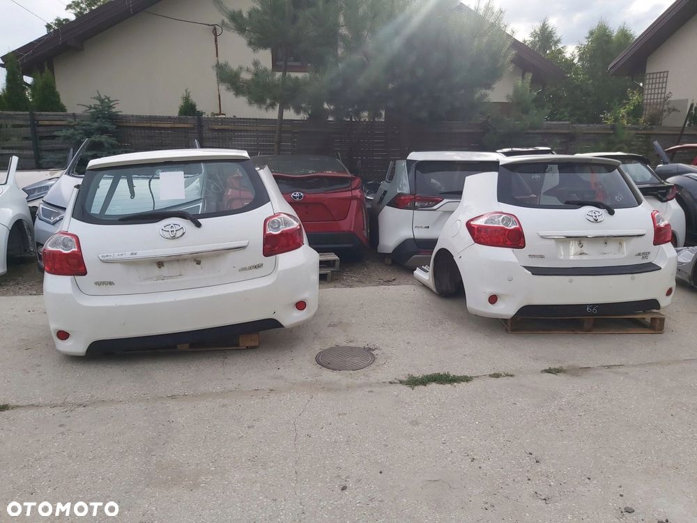 Toyota Auris I LIFT zderzak klapa błotnik pas tył - 1
