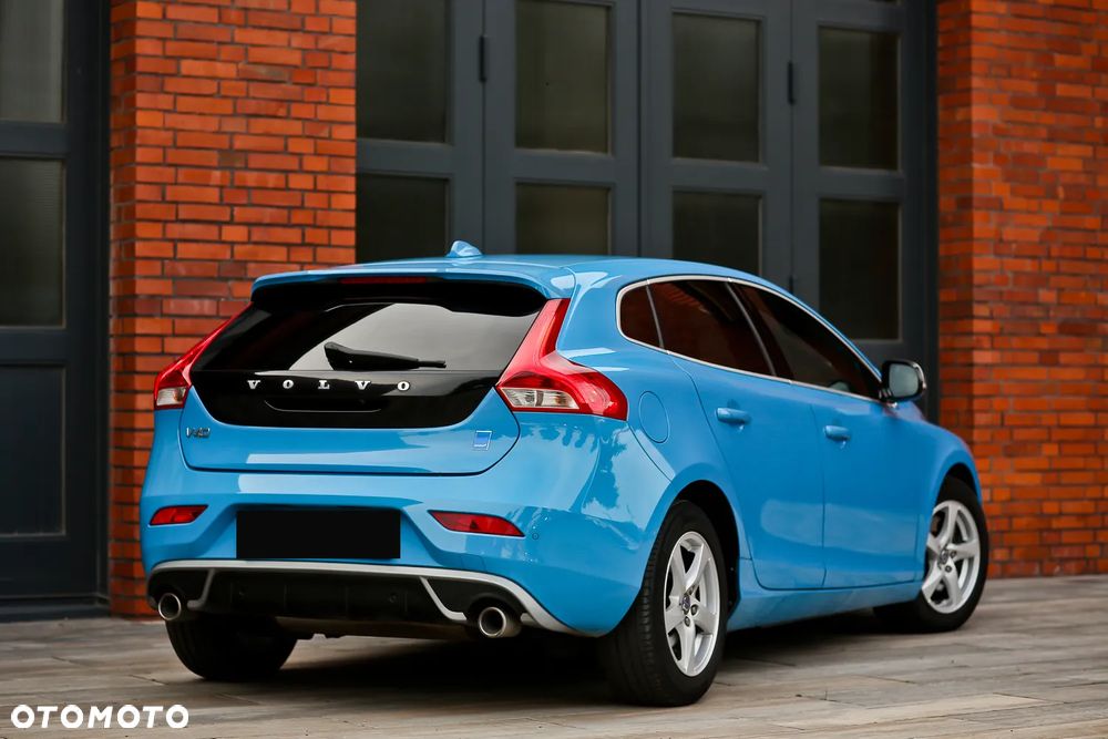 Volvo V40 D3 R-Design - 15