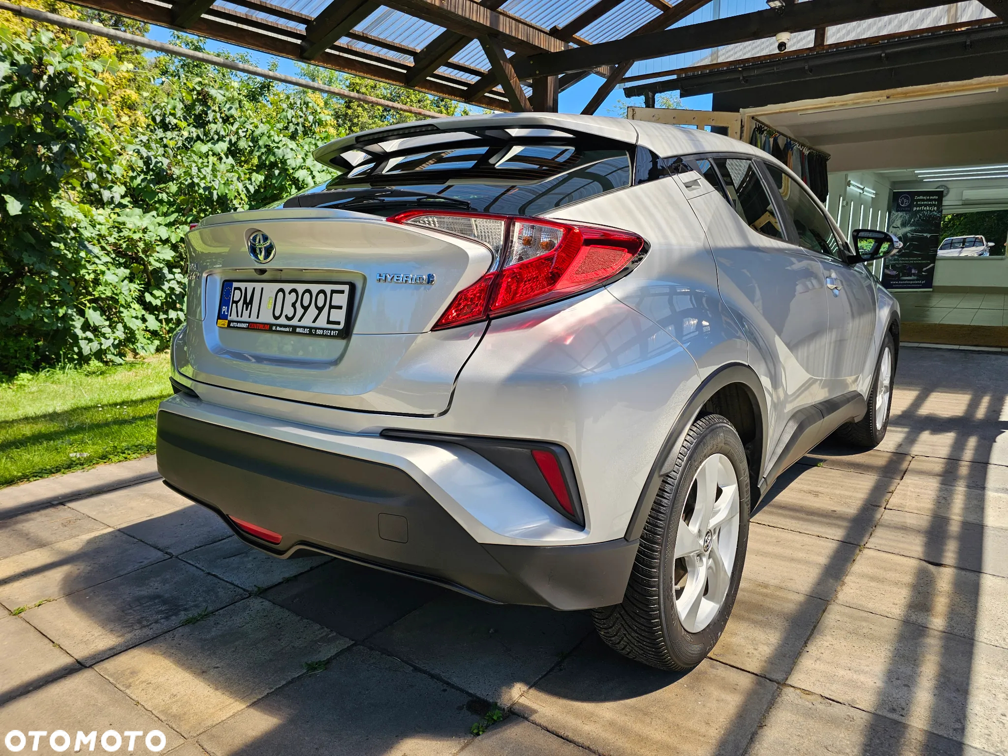 Toyota C-HR - 34