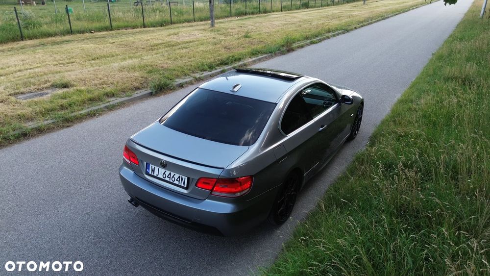 BMW Seria 3 325i - 8