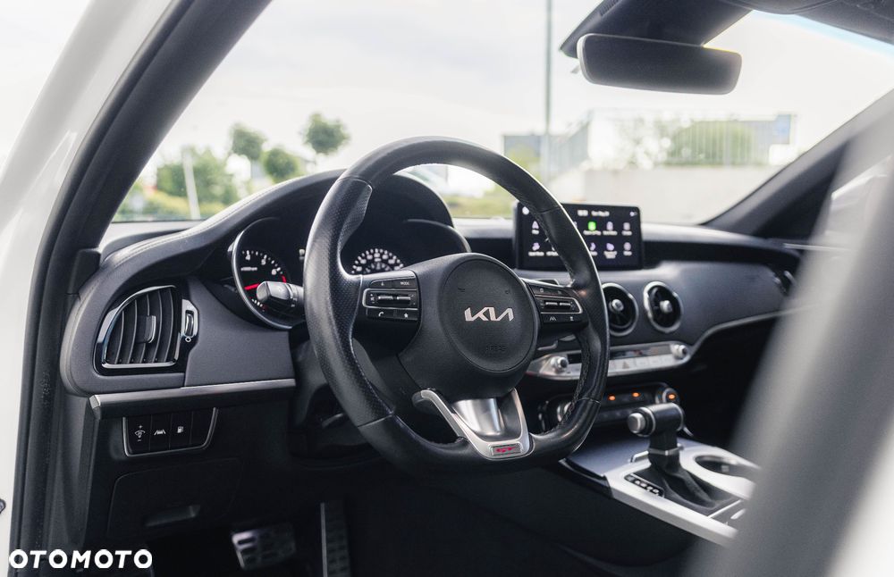 Kia Stinger 3.3 T-GDI V6 GT AWD - 24