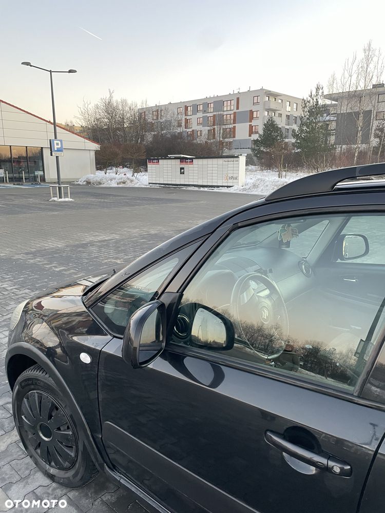 Suzuki SX4 - 5