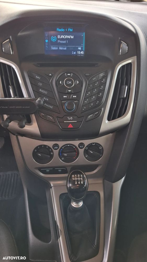 Ford Focus - 8