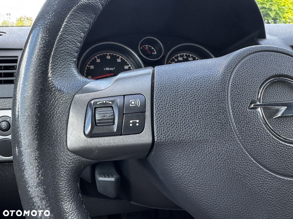 Opel Astra 1.8 Enjoy - 20