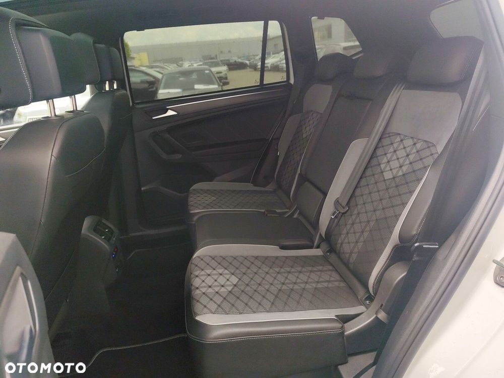 Volkswagen Tiguan Allspace - 12