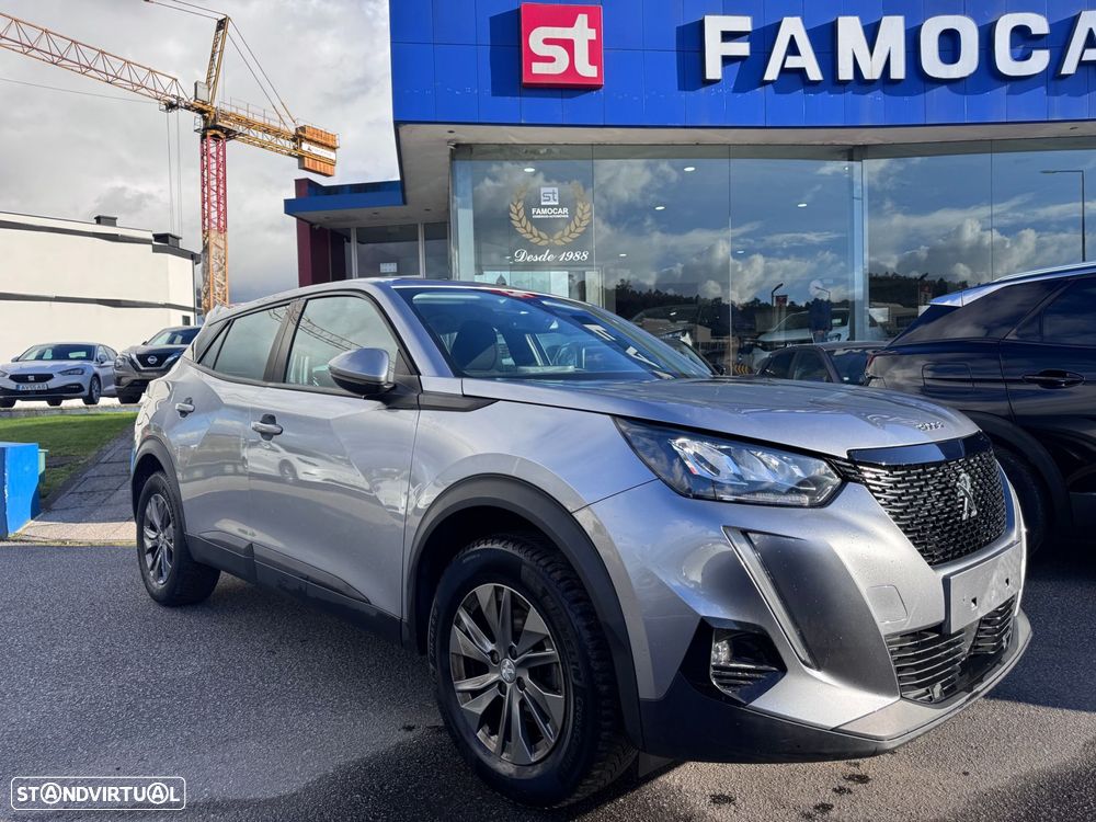 Peugeot 2008 1.2 PureTech Active EAT8 - 1