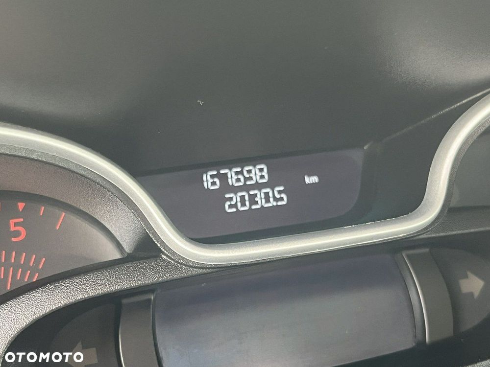 Renault Trafic - 13