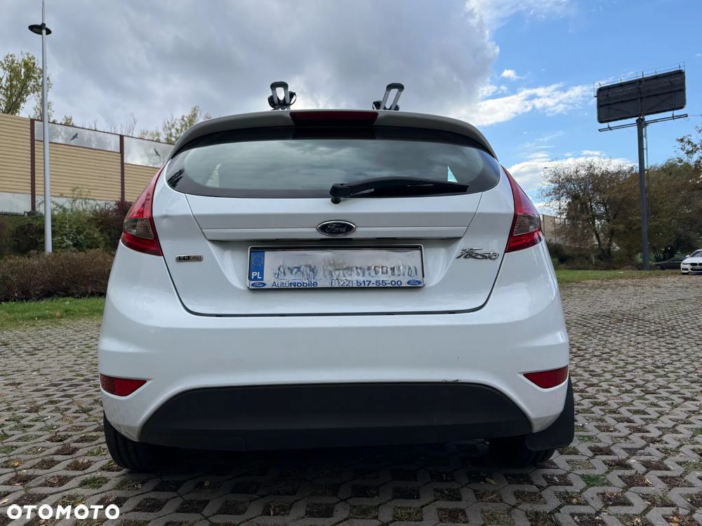 Ford Fiesta - 8