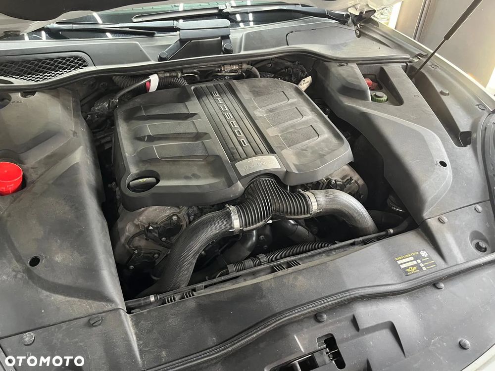 Porsche Cayenne GTS Tiptronic S - 9