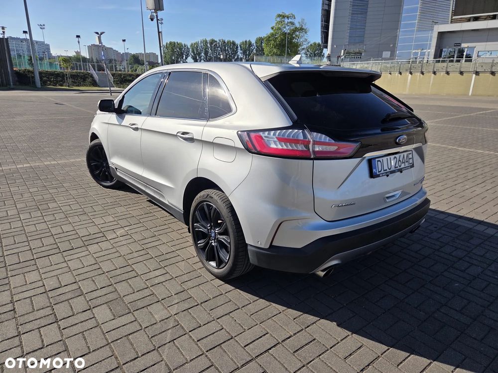 Ford Edge - 8