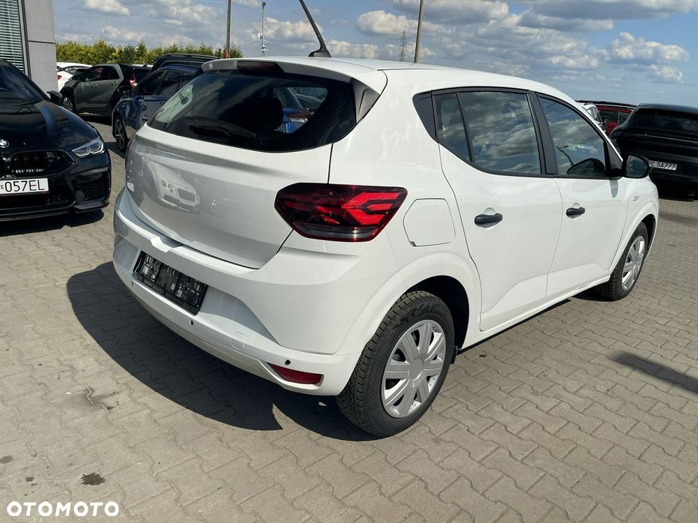 Dacia Sandero TCe 90 Essential - 2