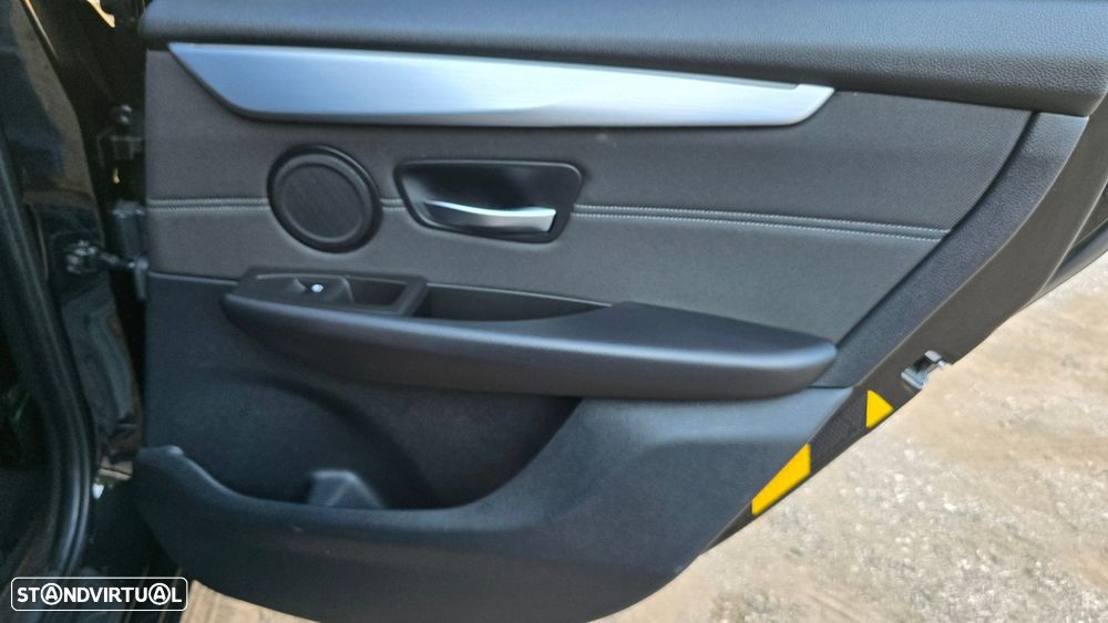 BMW 216 Active Tourer d Advantage - 50