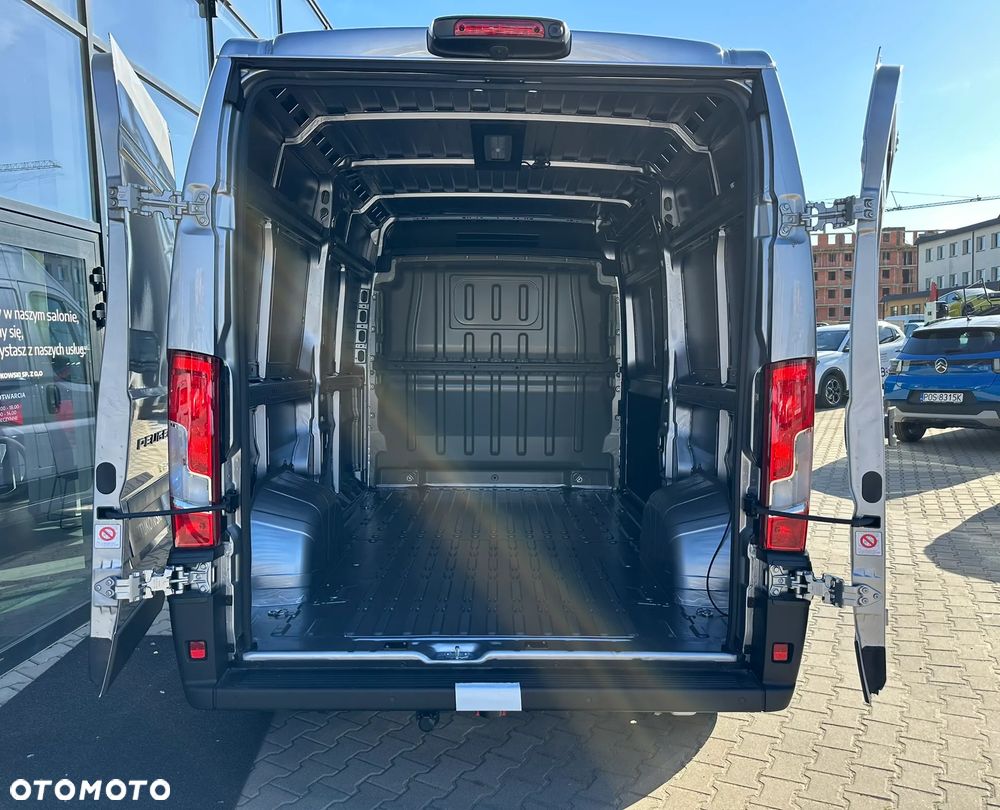Peugeot Boxer Furgon L2H2 3.5T Heavy Diesel 2.2 180 KM Automat - 9