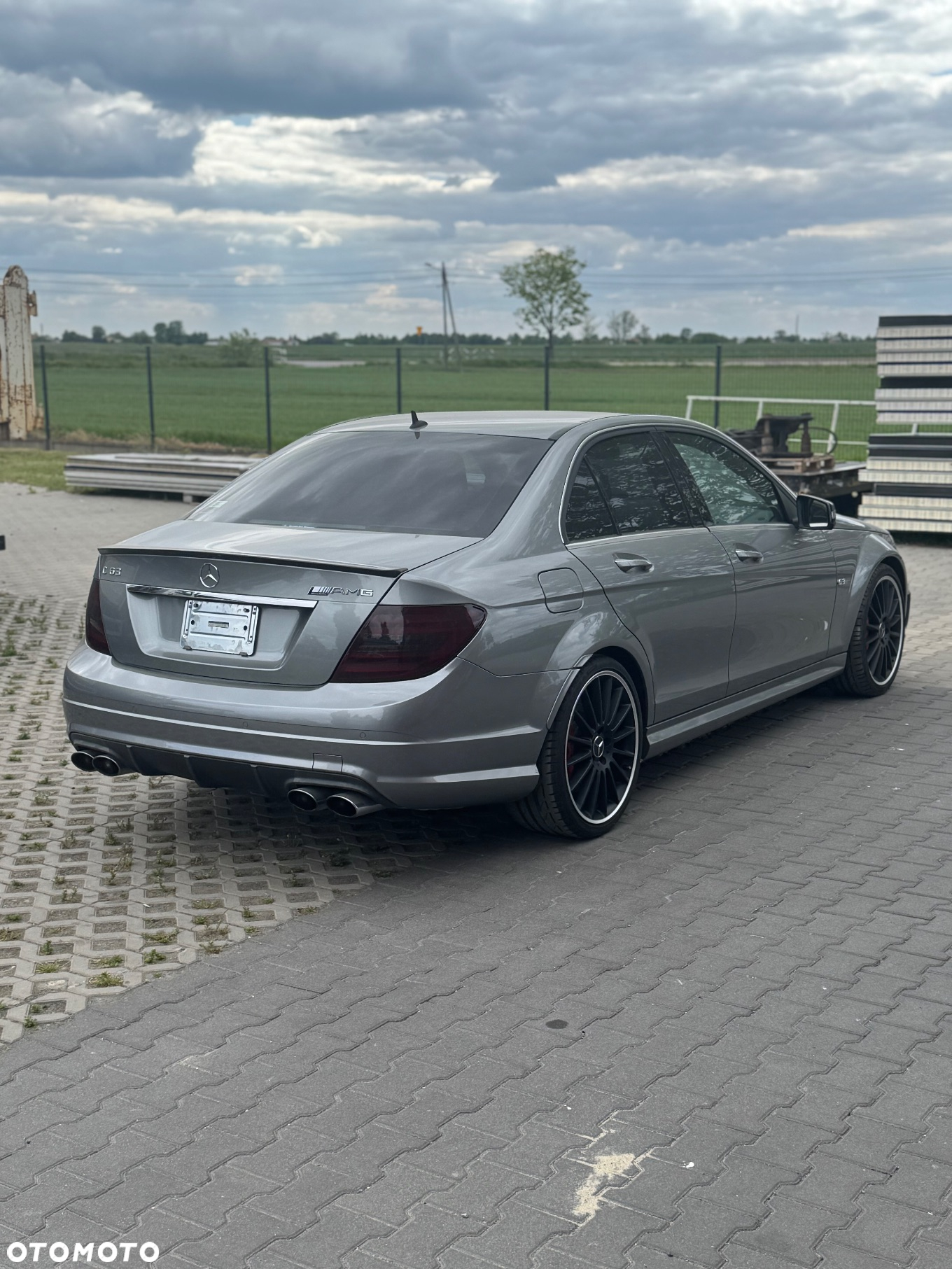 Mercedes-Benz Klasa C 63 AMG 7G-TRONIC Performance Plus SPORT EDITION - 4