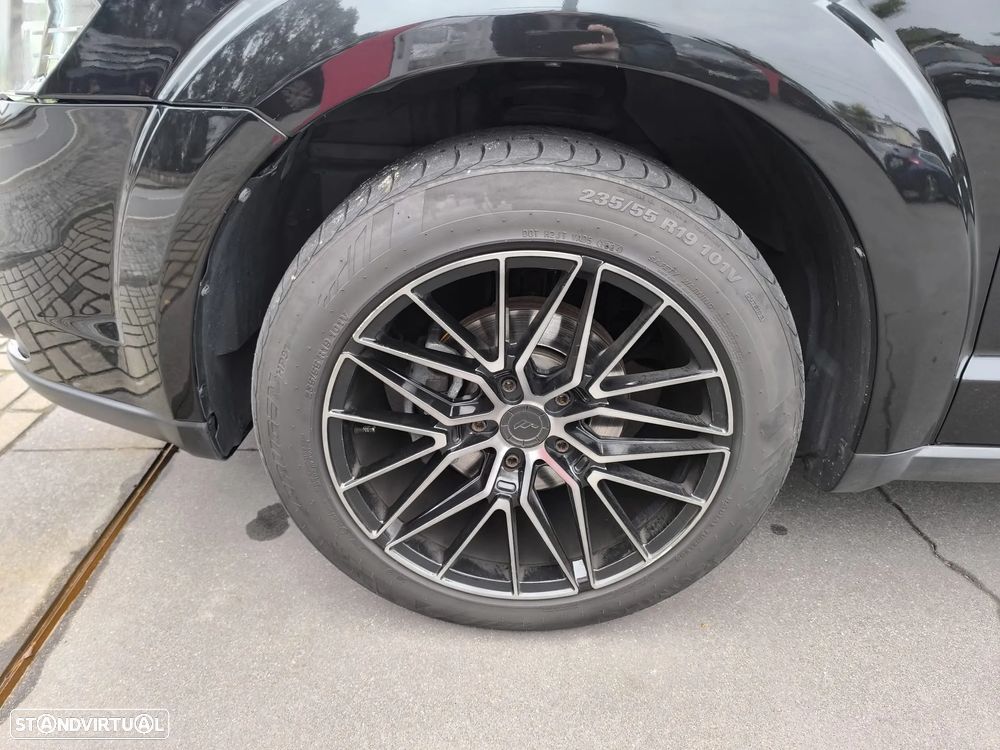 Fiat Freemont 2.0 M-Jet Urban - 18