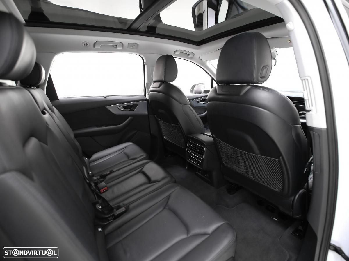 Audi Q7 55 TFSIe quattro Tiptronic - 12