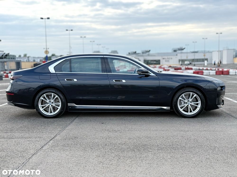 BMW i7 105.7kWh xDrive60 - 8