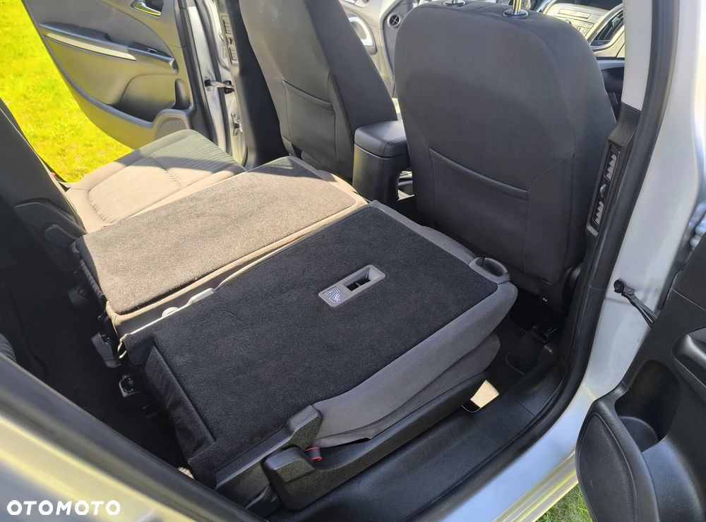 Opel Zafira - 15
