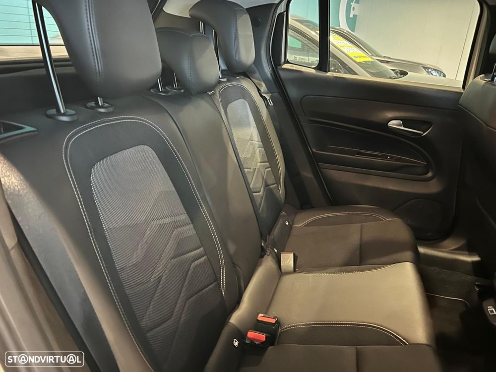 Jeep Avenger 1.2 GSE T3 Altitude - 12