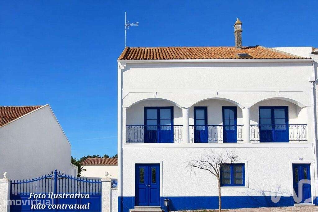 Casa / Villa T6 em Espírito Santo, Nossa Senhora da Graça e São Simão - Grande imagem: 2/32