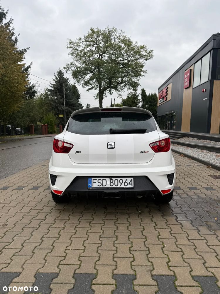 Seat Ibiza SC 1.4 TSI Cupra DSG - 4