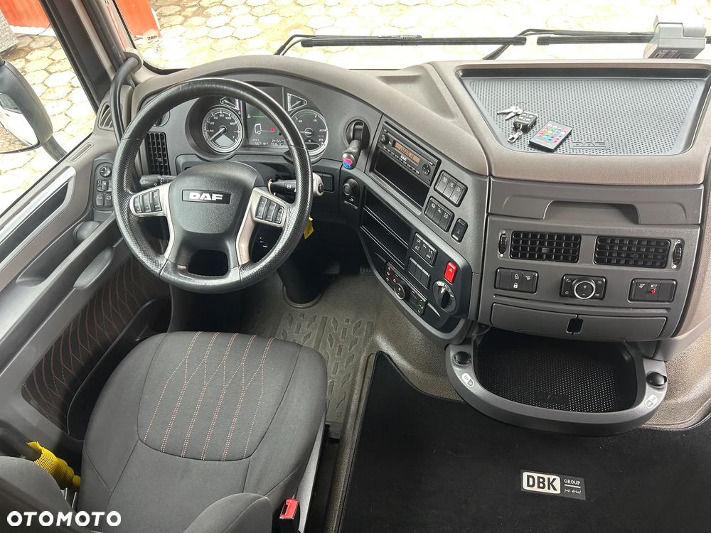 DAF XF 106 480 MEGA / NOWY VTG i KLOCKI ZMIENIONE W DBK / DO WGLĄDU FAKTURA / LOW DECK / POLSKI SALON / TYLKO 553 613 KM PRZEBIEGU / ŚREDNIE SPALANIE 26.5 L !! - 39