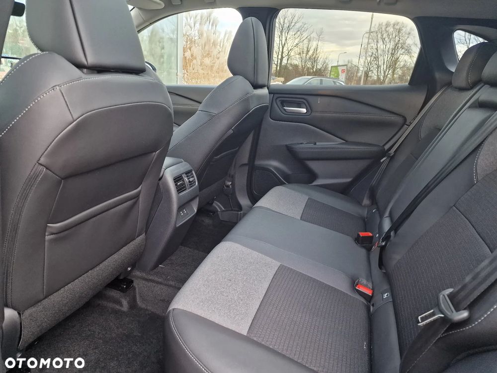 Nissan Qashqai 1.3 DIG-T MHEV N-Connecta Xtronic - 8
