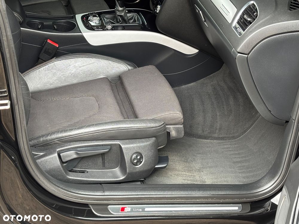 Audi A4 Avant 2.0 TDI DPF clean diesel quattro S line Sportpaket - 25